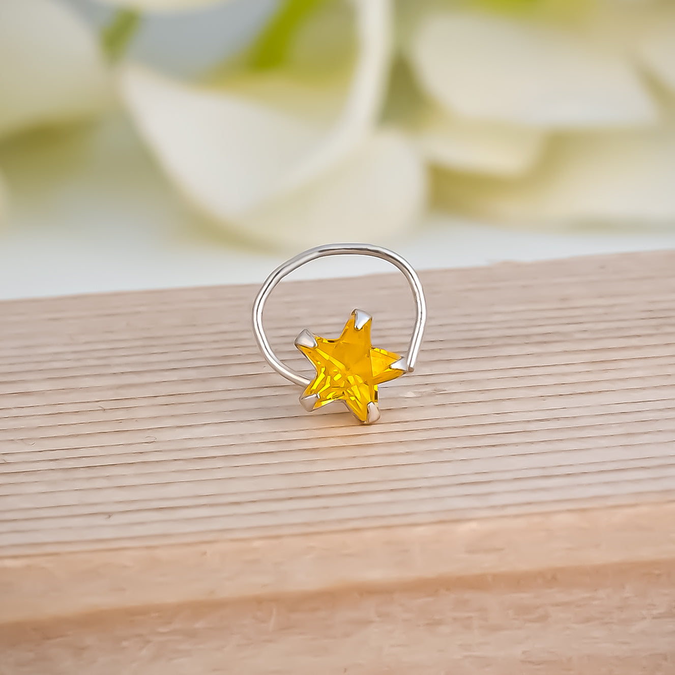 Elegant Silver Nosepin, Yellow Stone Accent