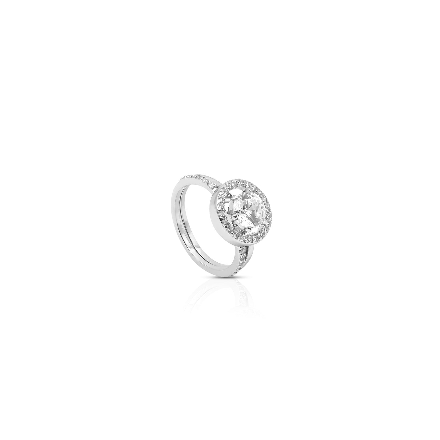Silver Ring with Diamond-Shaped Center Stone – Elegant & Timeless Design.